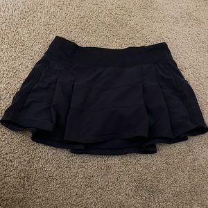 Lululemon golf/tennis mini skirt size 8